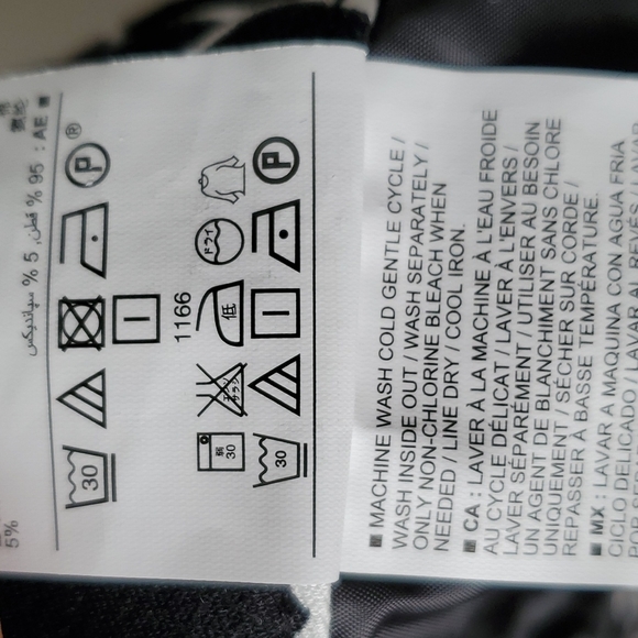 Black and white Old Navy window pane print pixie pant in size 12, NWT - Picture 7 of 7